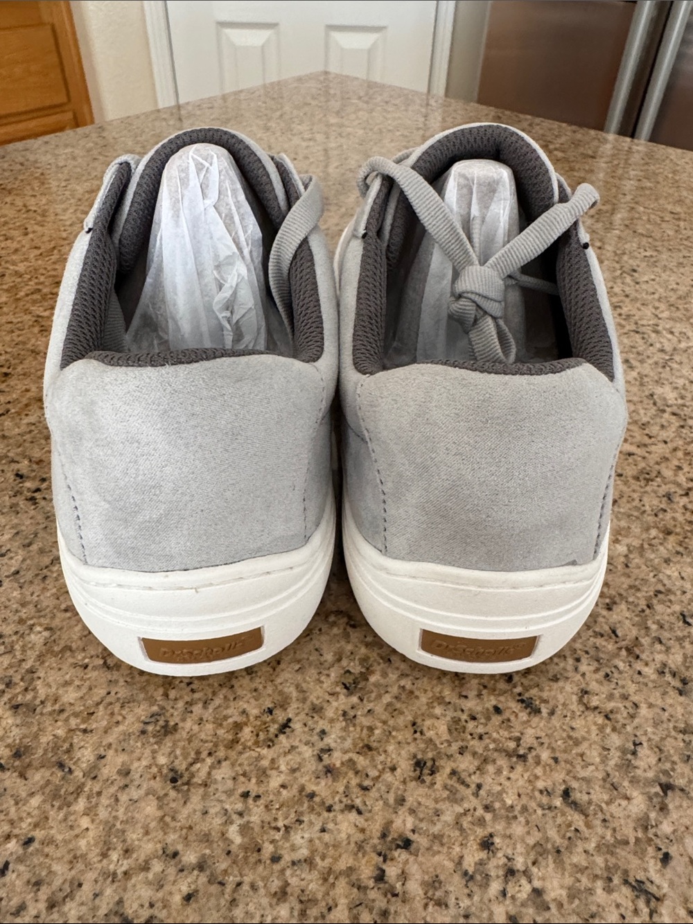 Dr. Scholl's Time-off Win Women's Gray and White Suede Sneakers NWOT - Picture 5 of 8